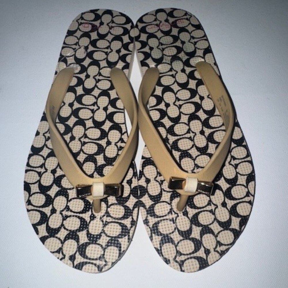 Coach: cream rubber Zak flip flops (7)